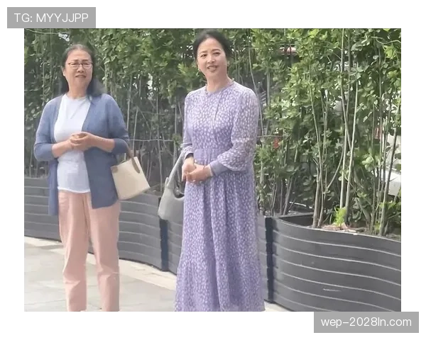 唐佳豪训练完直接去奢侈品店刷卡，这自律和消费反差谁懂