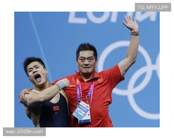 吕小军又开始低调炫富了？那餐厅的账单我连想都不敢想啊！