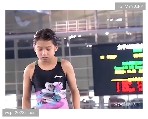 崔家溪比赛里跟平时完全两个样子，这日常也太能打了吧？