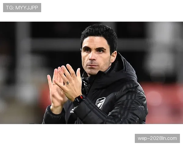 库杜斯与马丁内利：冲击型边锋的战术适配性与角色差异分析